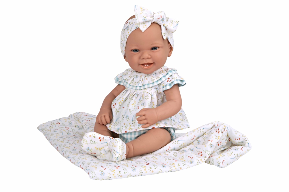 Arias nukk mähkimisalusega