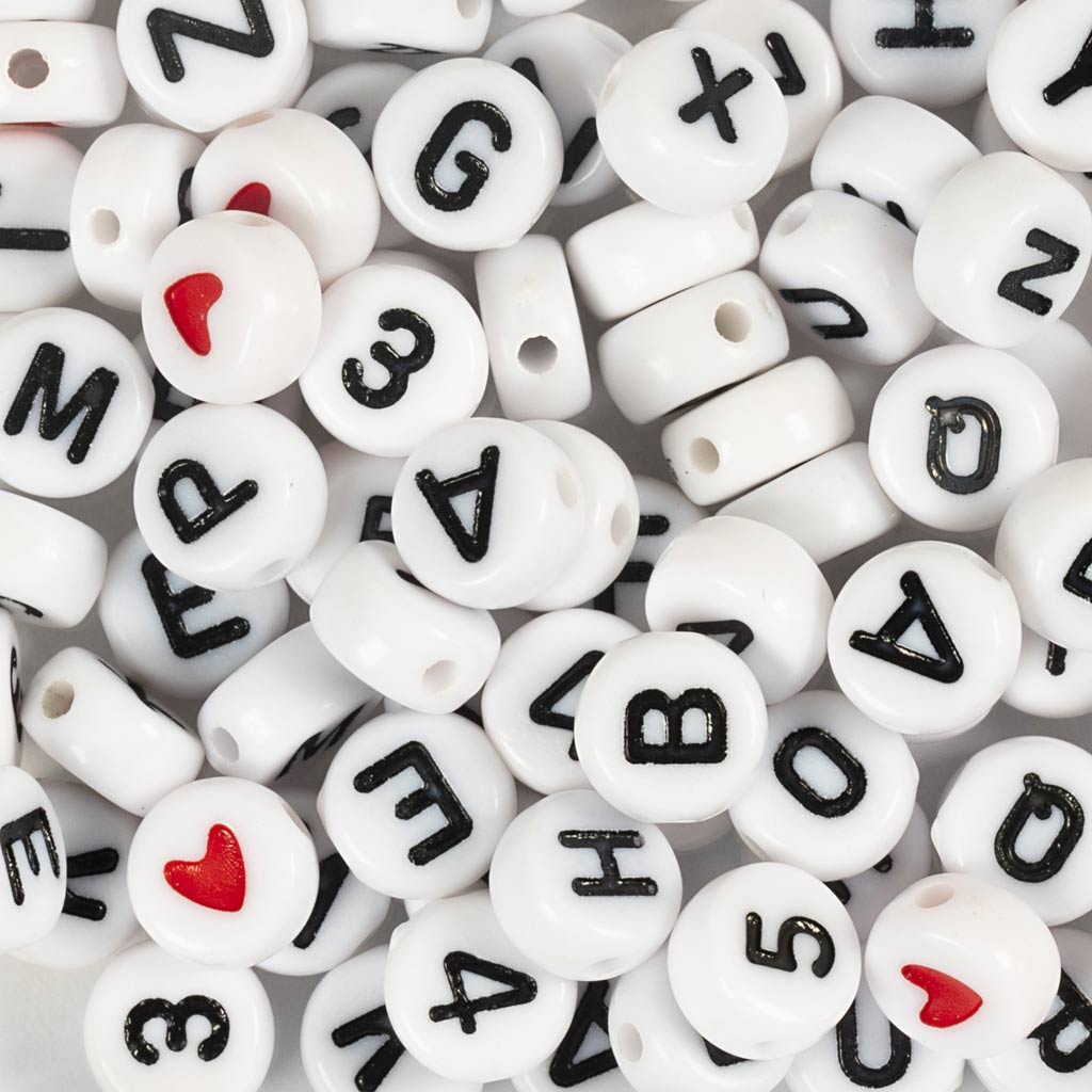 Kirjahelmed, suurus 7 mm, augu suurus 1,2 mm, ca. 200 tk, valge, 25 g/ 1 pakk